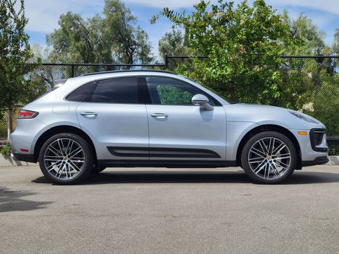 Used 2026 Porsche Macan image 8