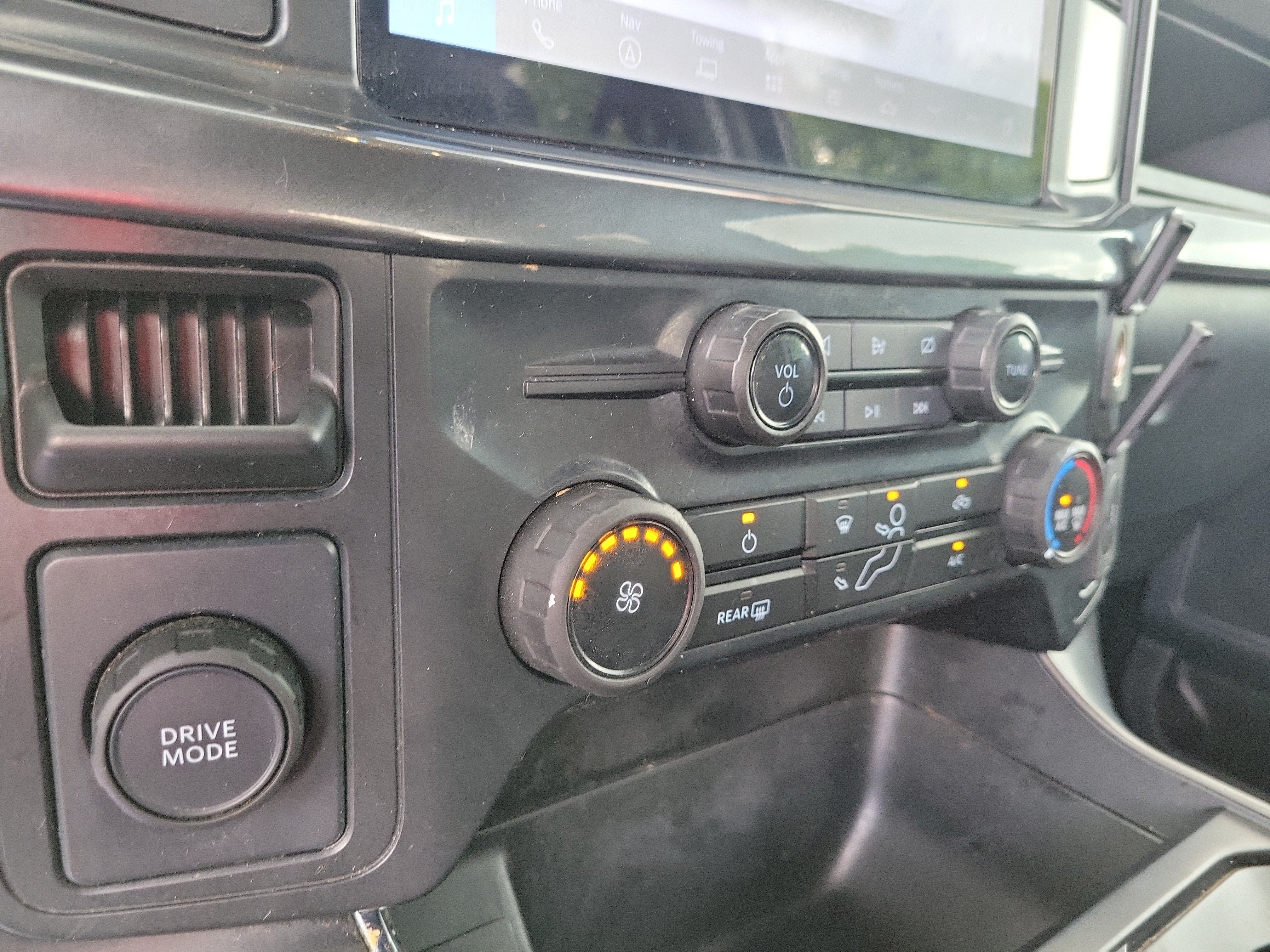 Used 2024 Ford F150 STX RWD image 25