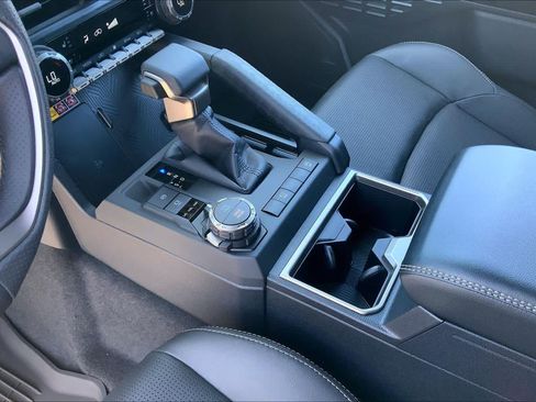 New 2026 Toyota 4Runner Limited AWD/4WD image 7