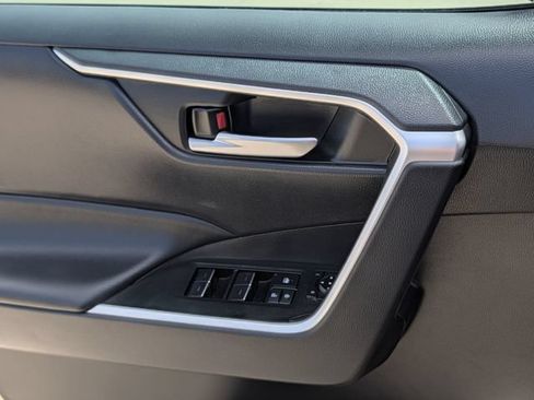 Certified 2025 Toyota RAV4 XLE AWD/4WD image 24