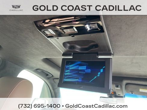 Used 2020 Cadillac Escalade Platinum image 12