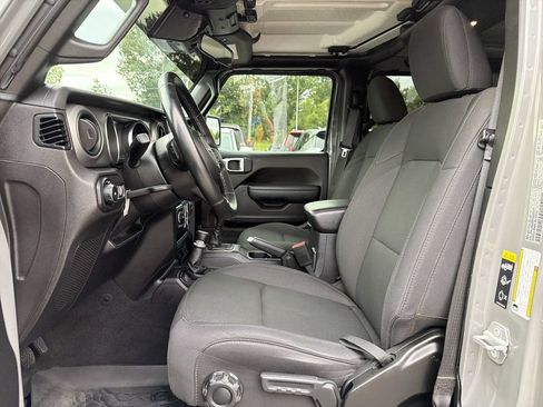 Used 2021 Jeep Wrangler Unlimited Sport AWD/4WD image 11