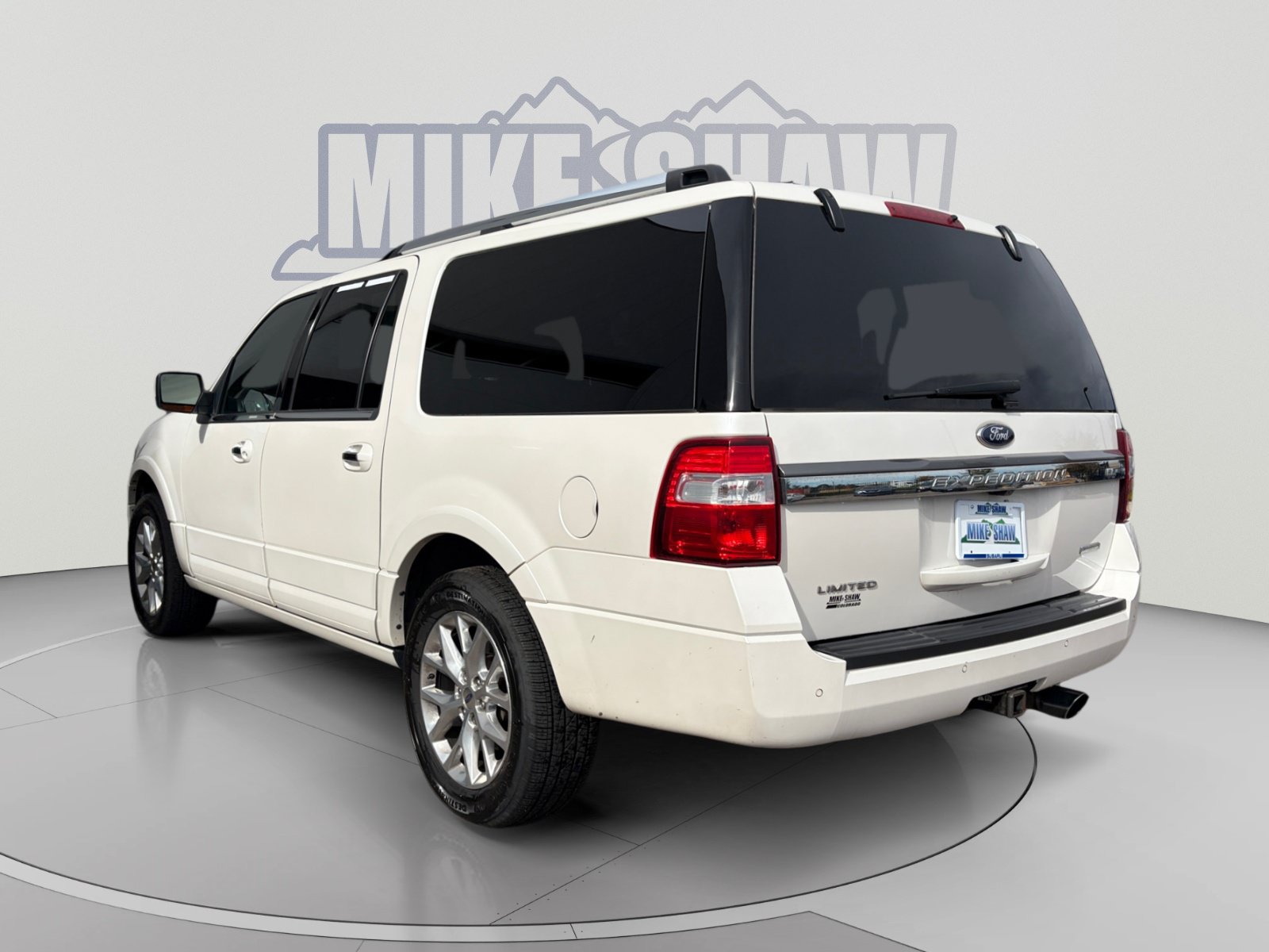 Used 2016 Ford Expedition EL Limited w/ Equipment Group 301A AWD/4WD image 3