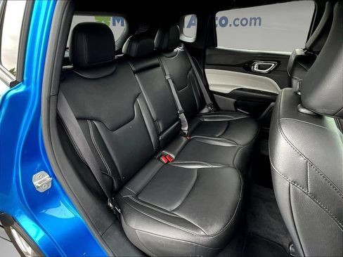 Used 2025 Jeep Compass Limited AWD/4WD image 28