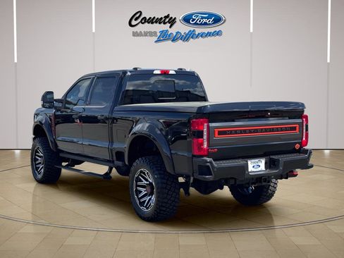 New 2026 Ford F250 Lariat w/ Black Appearance Package AWD/4WD image 8