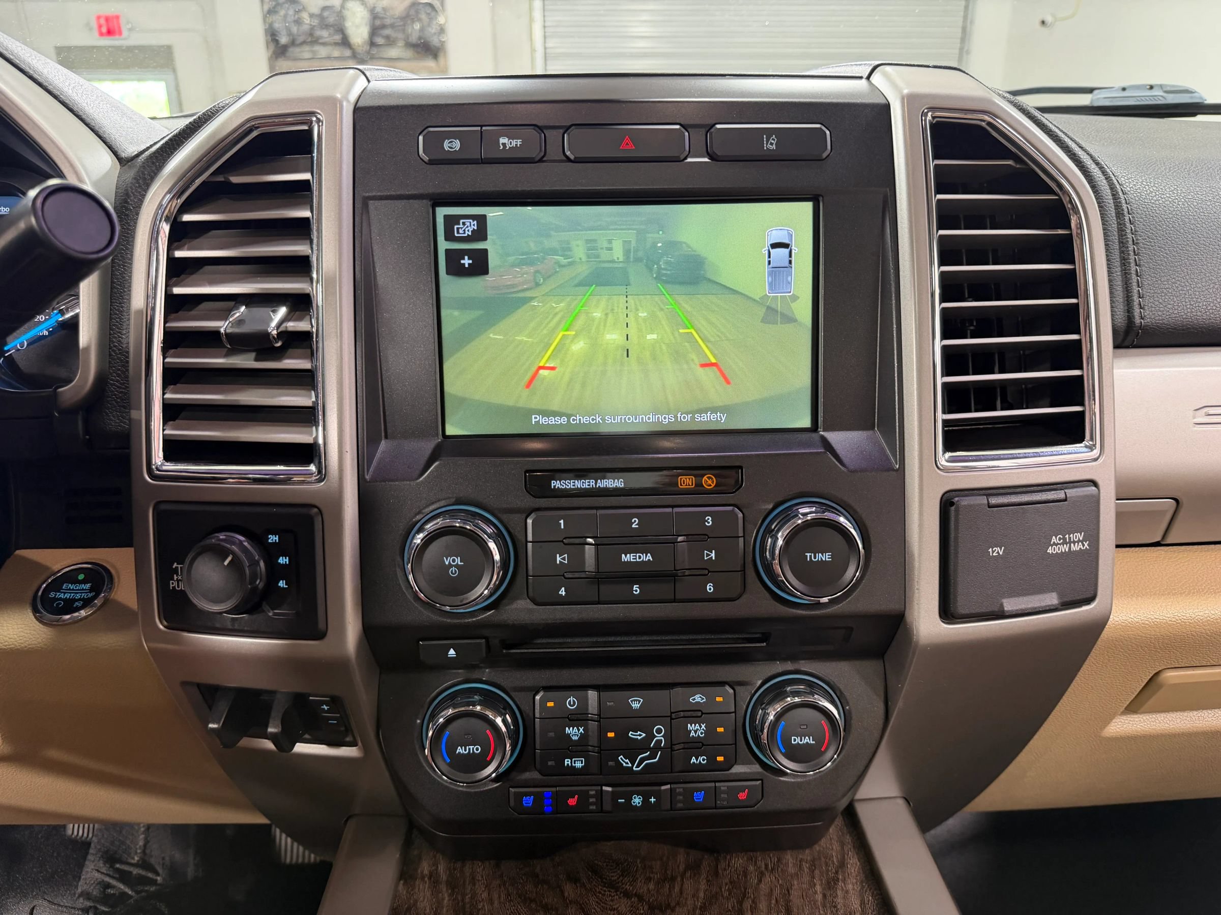 Used 2017 Ford F350 Lariat w/ Lariat Ultimate Package AWD/4WD image 23