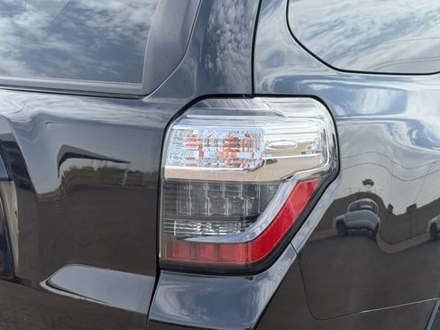 Used 2024 Toyota 4Runner SR5 AWD/4WD image 11