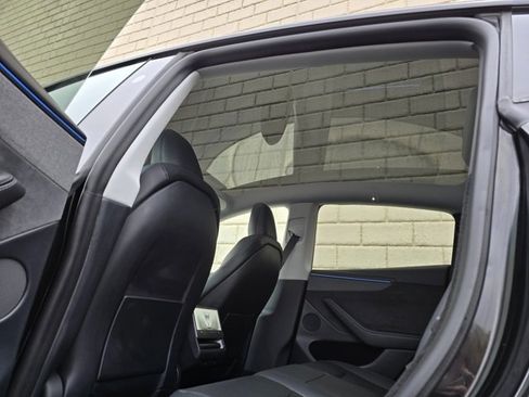 Used 2026 Tesla Model Y Long Range image 42