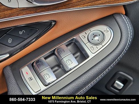 Used 2020 Mercedes-Benz GLC 43 AMG 4MATIC image 17