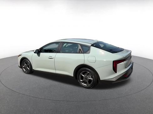Used 2026 Kia K4 FWD image 12