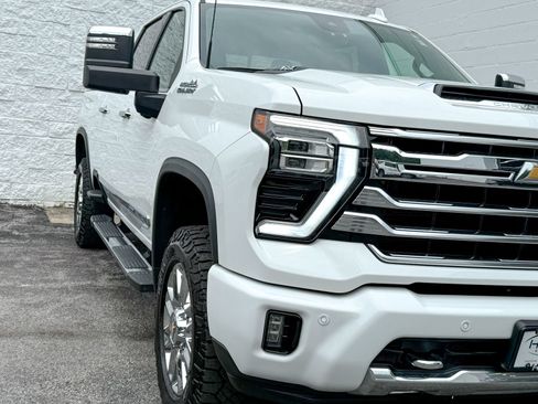 Certified 2024 Chevrolet Silverado 2500 High Country w/ Technology Package AWD/4WD image 4