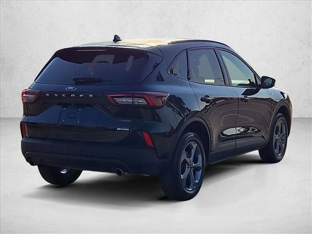 Used 2025 Ford Escape ST-Line Select AWD/4WD image 5