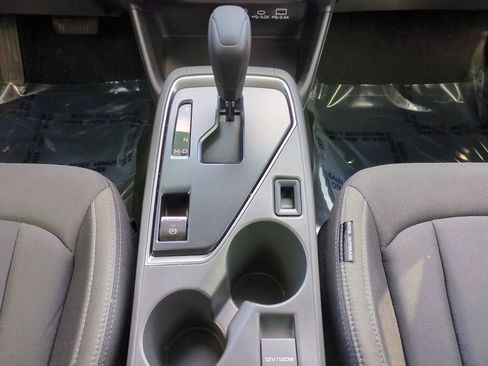 Used 2025 Subaru Crosstrek 2.0i Premium w/ Popular Package #4 image 19