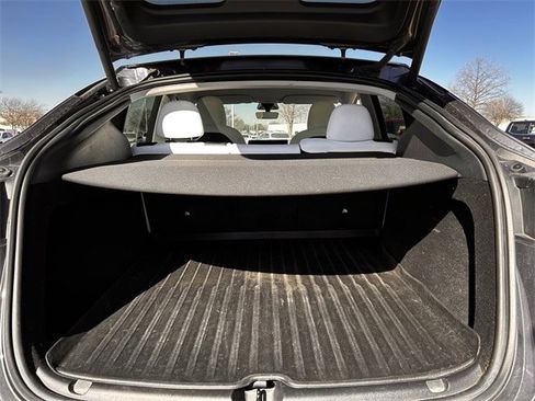 Used 2023 Tesla Model Y Long Range image 29