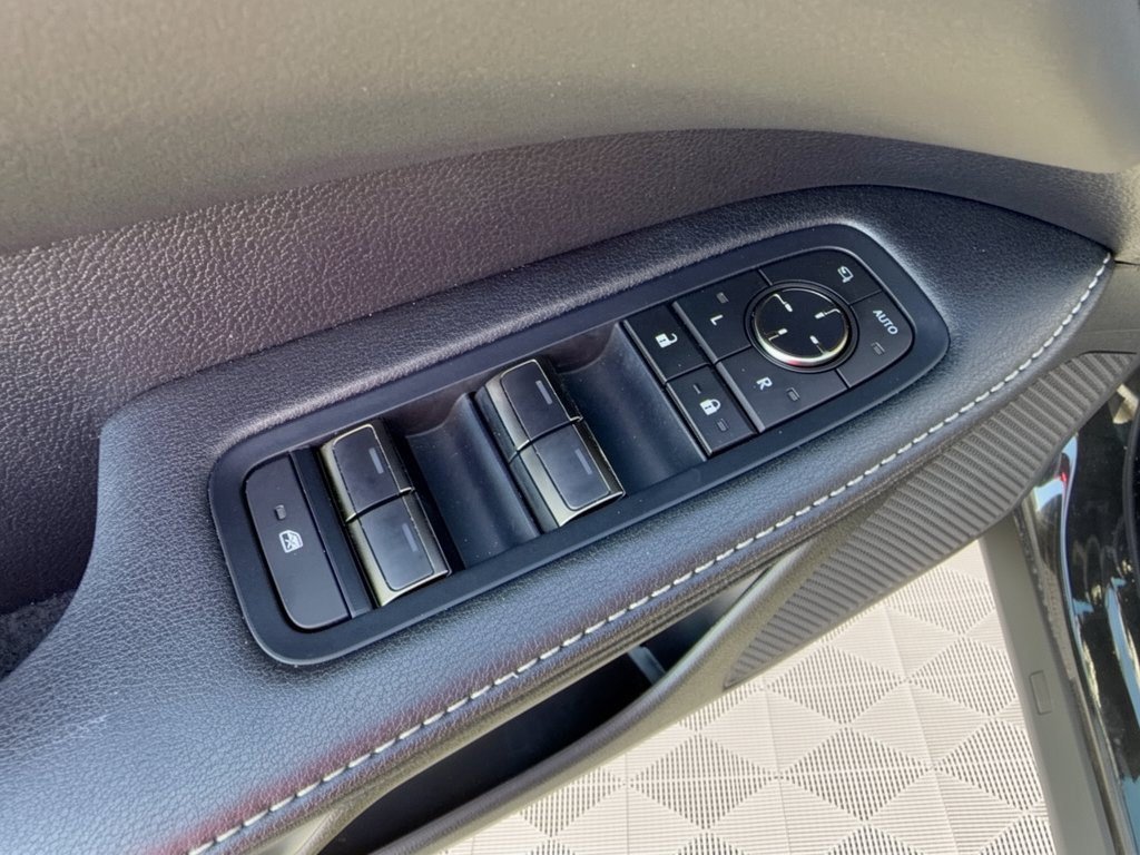Used 2026 Lexus RX 350h w/ Convenience Package AWD/4WD image 16