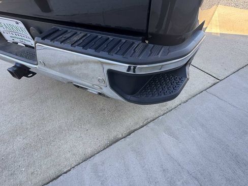 Used 2021 Chevrolet Silverado 1500 LTZ w/ LTZ Convenience Package II image 17