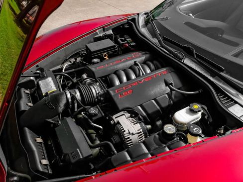 Used 2007 Chevrolet Corvette Convertible w/ Preferred Equipment Group RWD image 42