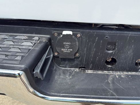 Used 2022 RAM 2500 Tradesman AWD/4WD image 10