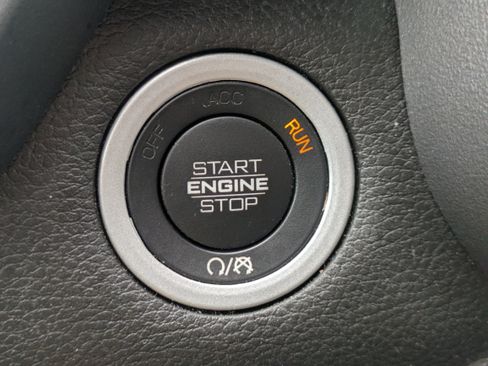 Certified 2023 RAM 1500 Big Horn image 30