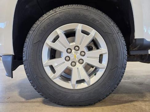 Used 2022 Chevrolet Colorado LT w/ Fleet Safety Package RWD image 11