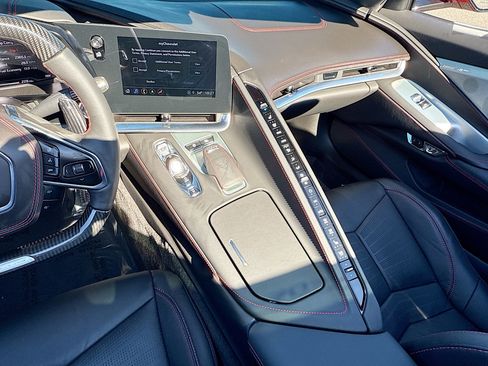 Used 2023 Chevrolet Corvette Z06 image 18