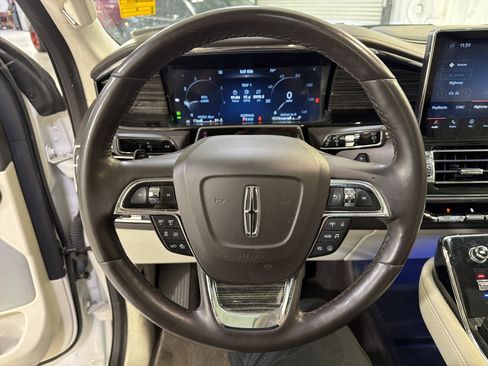 Used 2023 Lincoln Navigator Black Label image 14