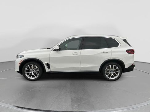 New 2026 BMW X5 sDrive40i w/ Parking Assistance Package RWD image 8
