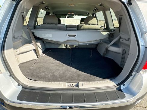 Used 2013 Toyota Highlander Plus image 30