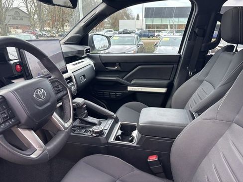 Used 2024 Toyota Tacoma TRD Off-Road w/ TRD Off Road Upgrade Package image 10