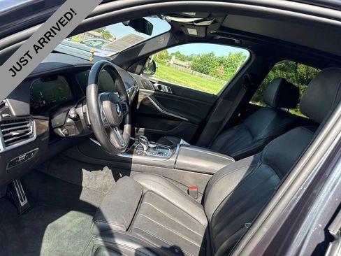 Used 2022 BMW X5 xDrive40i w/ M Sport Package AWD/4WD image 14