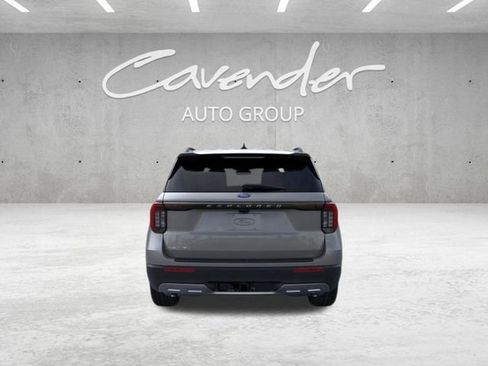 New 2025 Ford Explorer Active w/ Active Comfort Package image 5