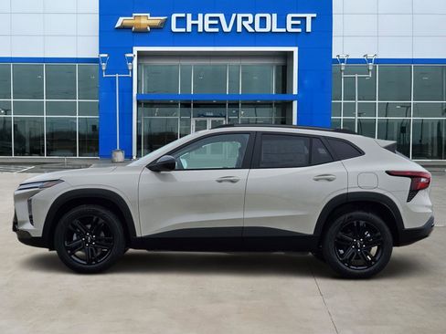 New 2026 Chevrolet Trax ACTIV w/ Sunroof Package image 3