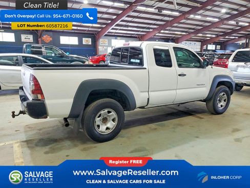 Used 2011 Toyota Tacoma 4x4 Access Cab V6 w/ Convenience Pkg image 4