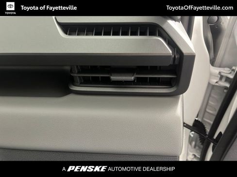 Used 2026 Toyota RAV4 SE AWD/4WD image 10