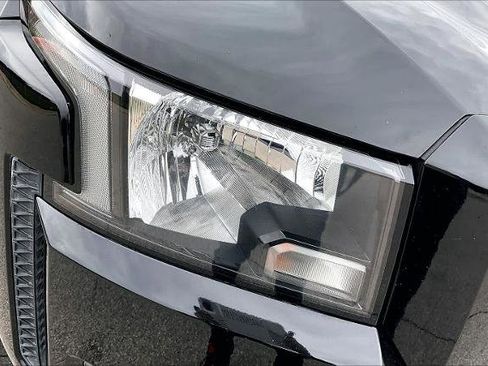 Certified 2022 Nissan Frontier SV RWD image 27