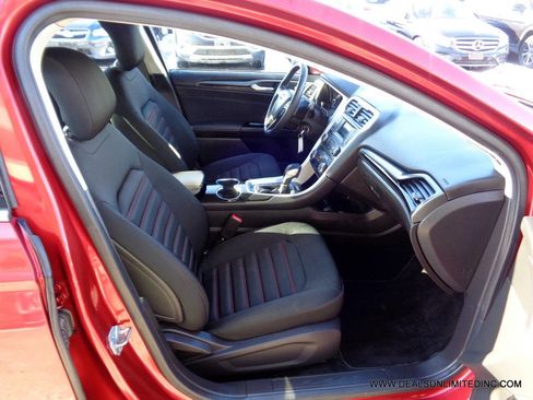 Used 2014 Ford Fusion SE w/ Equipment Group 201A image 17