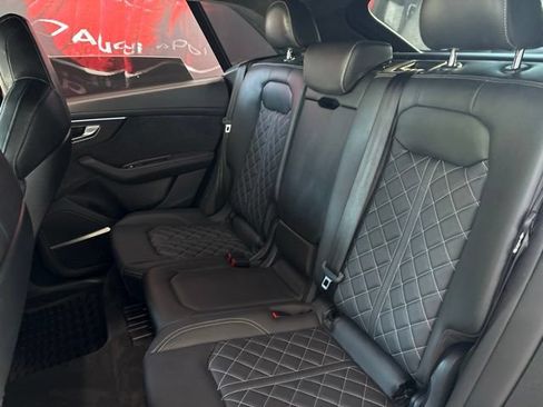 Used 2023 Audi SQ8 Prestige w/ Prestige Package AWD/4WD image 9