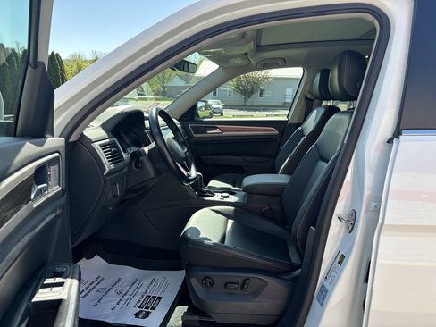 Used 2021 Volkswagen Atlas SE w/ Panoramic Sunroof Package AWD/4WD image 13