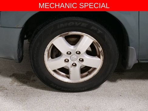 Used 2007 Dodge Caravan SXT w/ Popular Equipment Group I FWD image 16