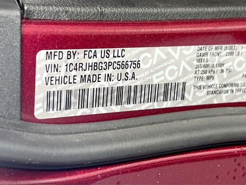 Used 2023 Jeep Grand Cherokee Limited AWD/4WD image 31