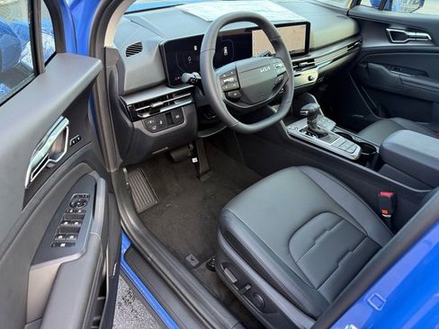 New 2026 Kia Sportage SX image 9