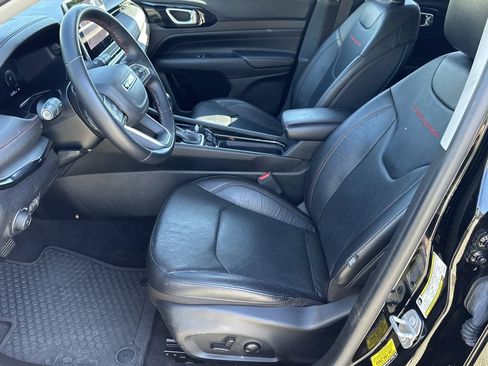 Certified 2022 Jeep Compass Trailhawk w/ Trailhawk Elite Group AWD/4WD image 14