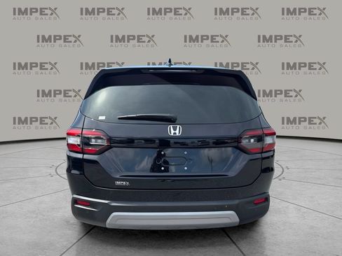 Used 2025 Honda Pilot EX-L image 4