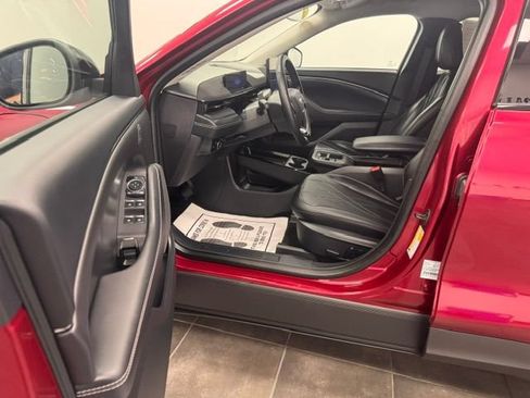 Used 2025 Ford Mustang Mach-E Select w/ Interior Protection Package AWD/4WD image 9