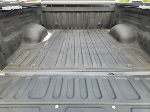 Used 2016 Toyota Tundra Limited w/ Limited Premium Package image 32