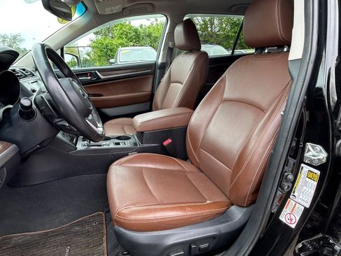 Used 2018 Subaru Outback 2.5i Touring AWD/4WD image 10