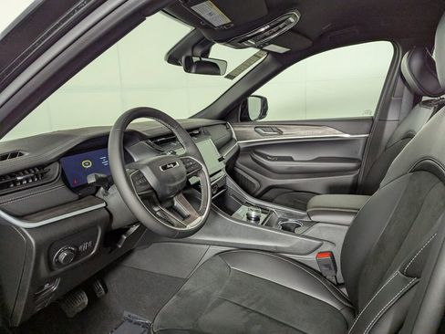 New 2026 Jeep Grand Cherokee Altitude RWD image 12