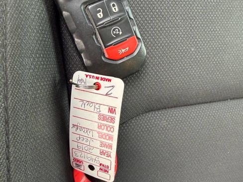 Used 2019 Jeep Wrangler Unlimited Sahara w/ Advanced Safety Group image 72