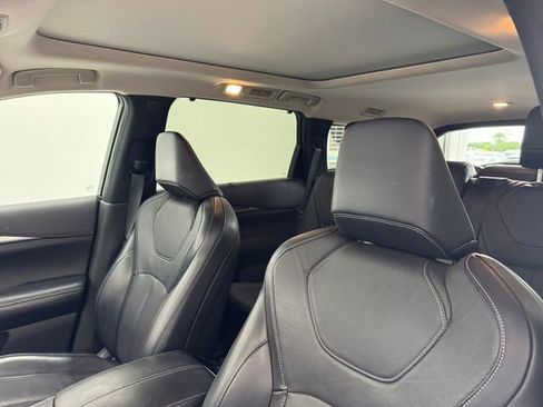 Used 2023 INFINITI QX60 Luxe w/ Cargo Package AWD/4WD image 5