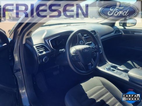 Used 2019 Ford Fusion SE image 12